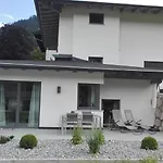 Beate Apartamento *